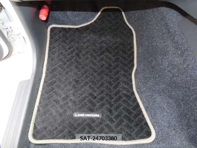 Suzuki JIMNY 2014-09 374629-19