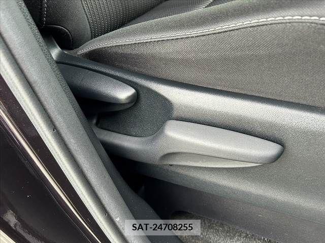 Toyota VOXY 2019-06 378343-28