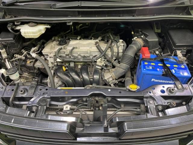 Toyota VOXY 2014-02 183997-19