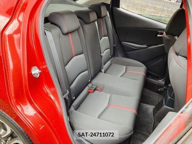 Mazda DEMIO 2015-11 377107-8