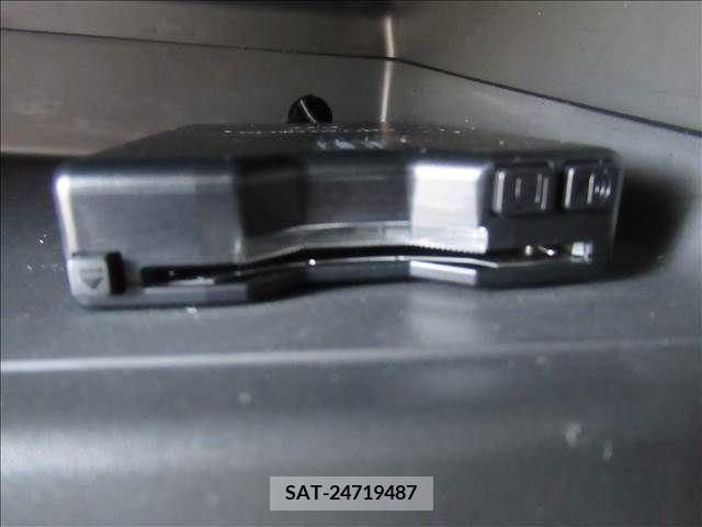 Honda N BOX CUSTOM 2022-02 278917-11