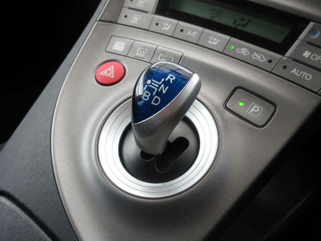 Toyota PRIUS PHV 2012-02 1740-17
