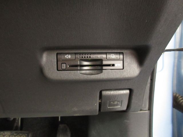 Toyota PRIUS PHV 2012-02 1740-22