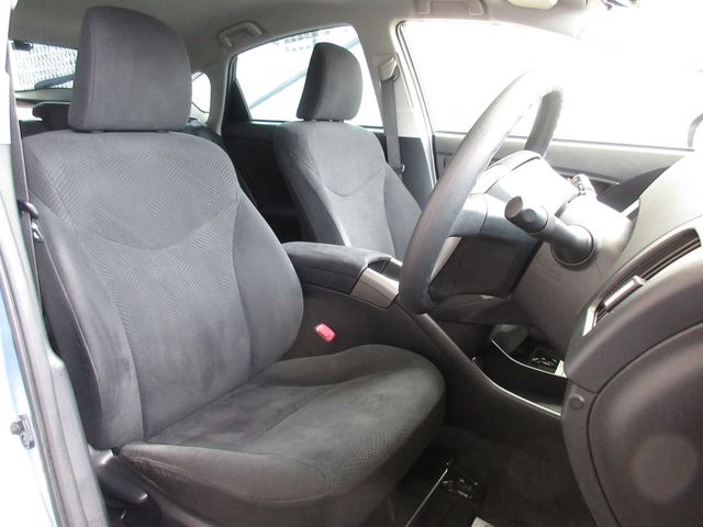 Toyota PRIUS PHV 2012-02 1740-5