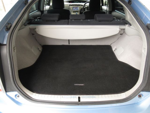 Toyota PRIUS PHV 2012-02 1740-9