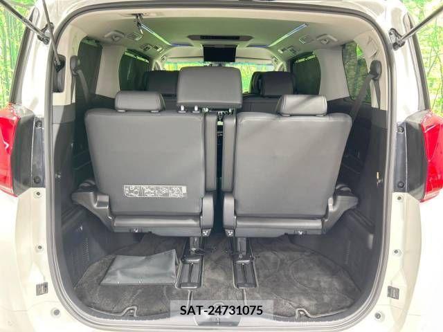 Toyota ALPHARD 2022-04 299544-11