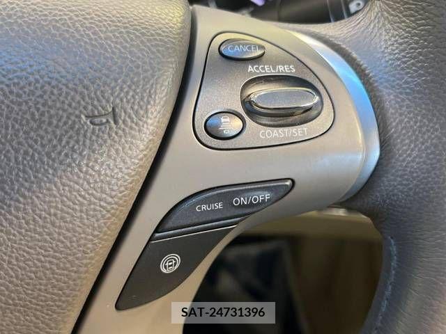 Nissan FUGA 2011-12 216737-4