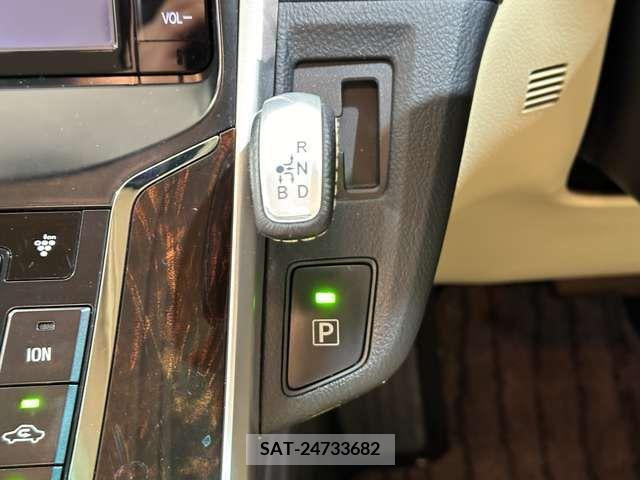 Toyota SAI 2015-02 230139-18