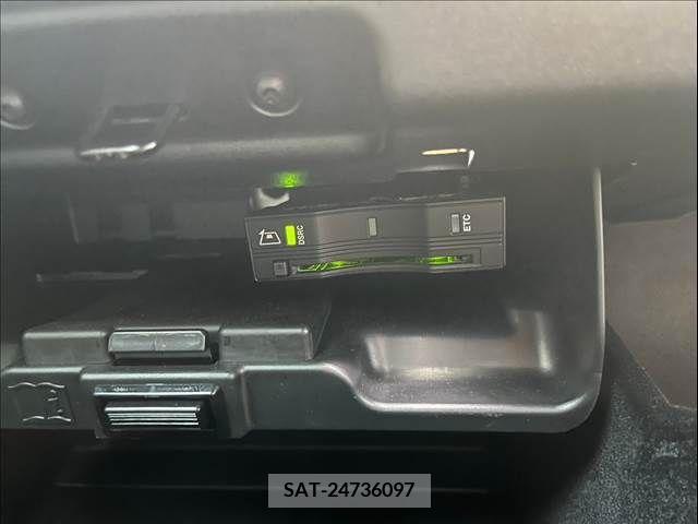 ROVER RANGE ROVER 2018-11 340019-9
