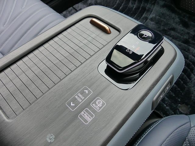 Nissan Ariya 2023-09 18562-14