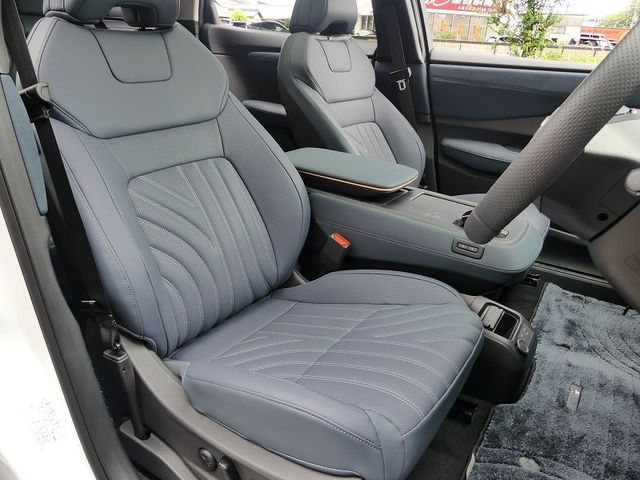 Nissan Ariya 2023-09 18562-15