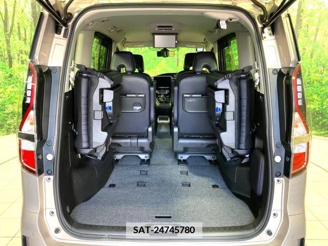 Nissan SERENA 2021-04 348246-11