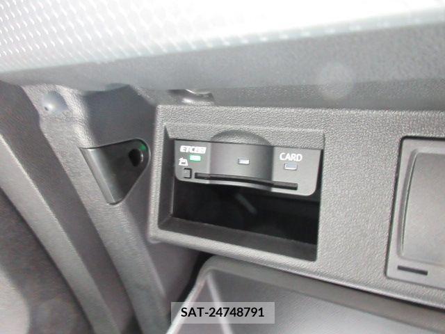 Audi A1 2021-09 239624-26