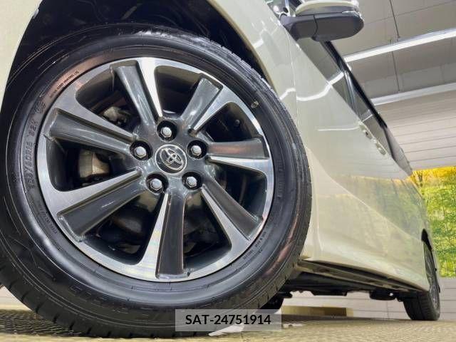 Toyota NOAH 2017-09 385015-14