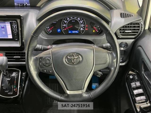 Toyota NOAH 2017-09 385015-12