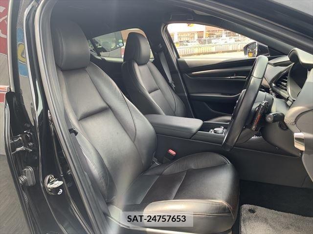 Mazda MAZDA3 2019-08 276431-10