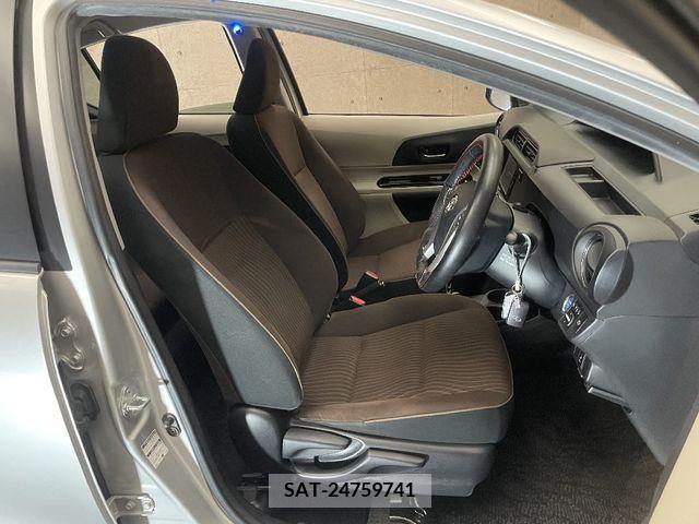 Toyota AQUA 2012-01 356211-9