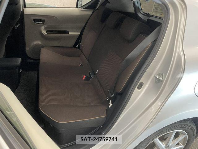 Toyota AQUA 2012-01 356211-11