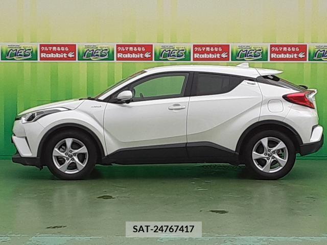 Toyota C-HR 2017-07 250456-1