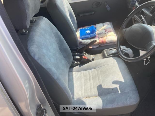 Suzuki EVERY 2001-01 390726-15