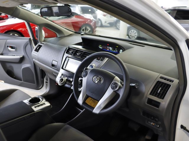 Toyota PRIUS ALPHA 2011-11 10870-10