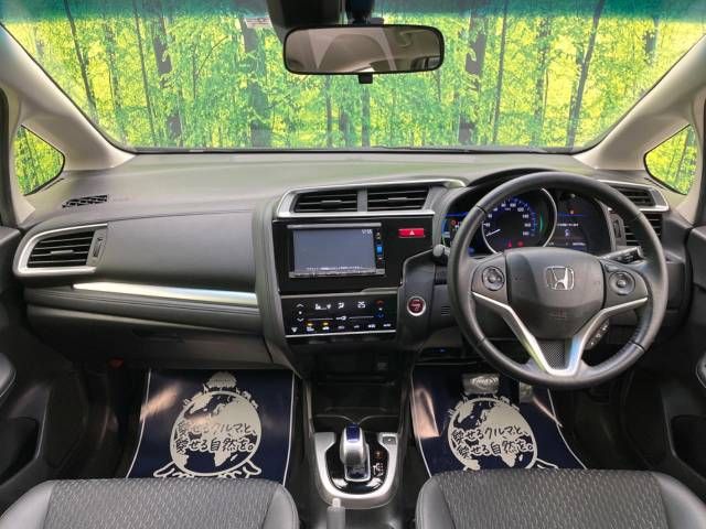 Honda FIT HYBRID 2016-09 10766-1