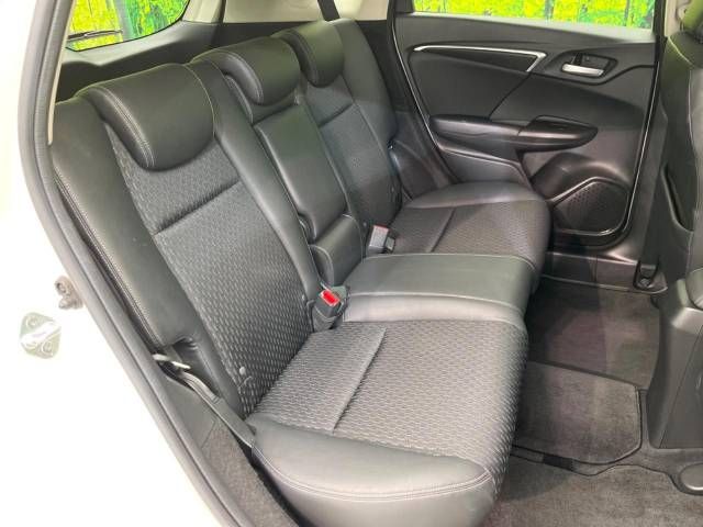 Honda FIT HYBRID 2016-09 10766-13