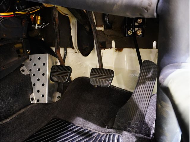 Nissan SKYLINE COUPE 1971-10 22492-16