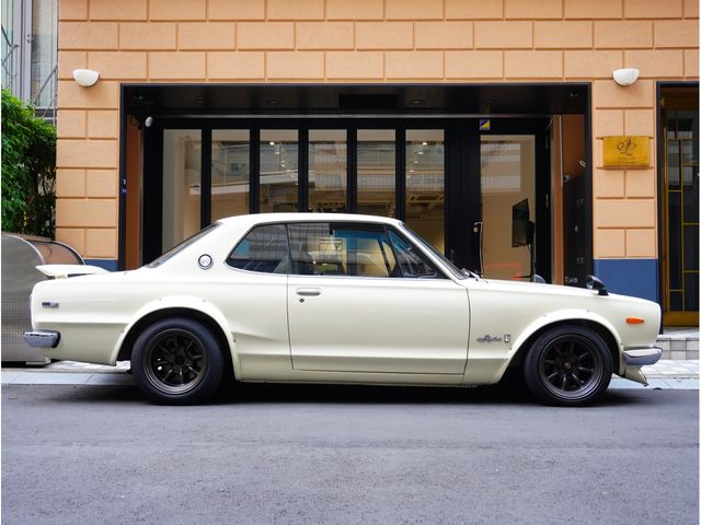Nissan SKYLINE COUPE 1971-10 22492-1