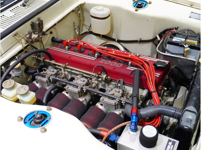 Nissan SKYLINE COUPE 1971-10 22492-4