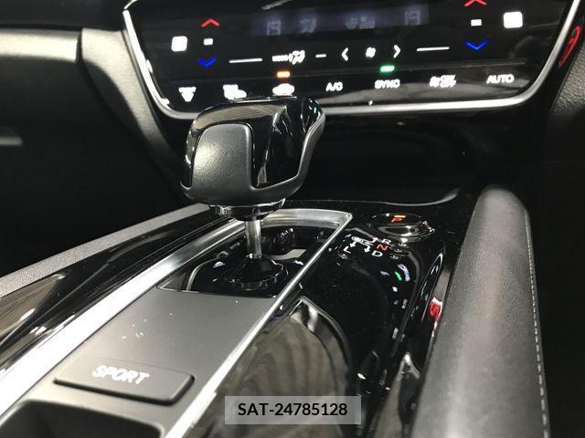 Honda VEZEL 2019-04 379695-19