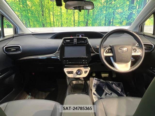 Toyota PRIUS 2016-02 228270-1