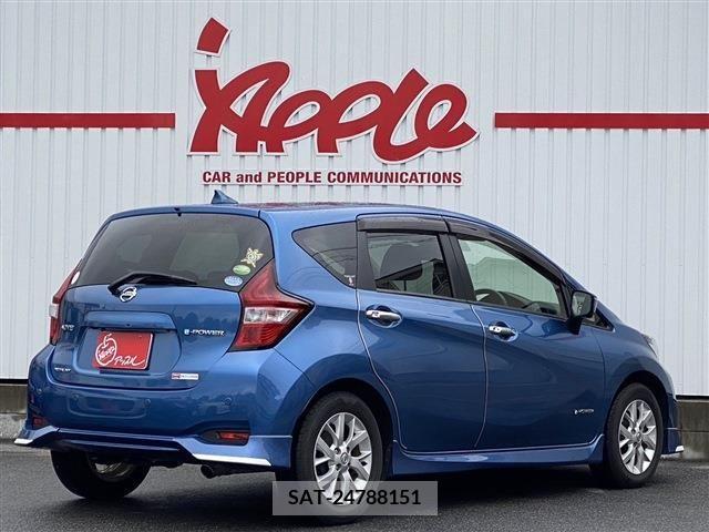 Nissan NOTE 2017-09 372860-3