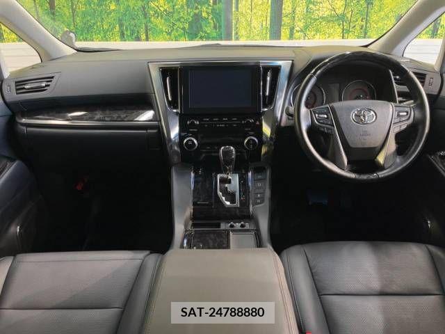 Toyota ALPHARD 2021-05 228065-1