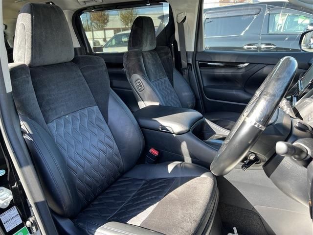 Toyota VELLFIRE 2017-06 191378-18