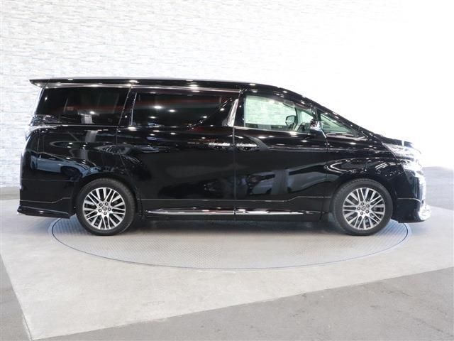 Toyota VELLFIRE 2017-06 191378-8