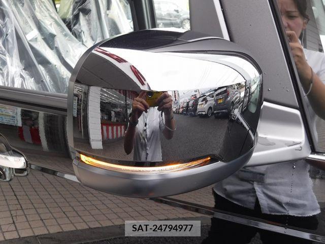 Honda N BOX CUSTOM 2024-06 335347-5