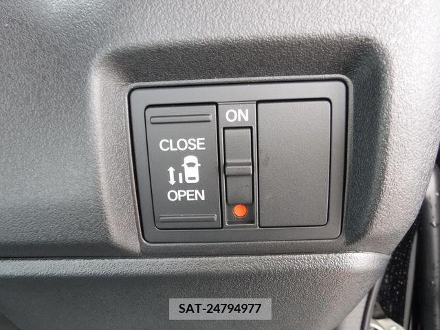 Honda N BOX CUSTOM 2024-06 335347-14