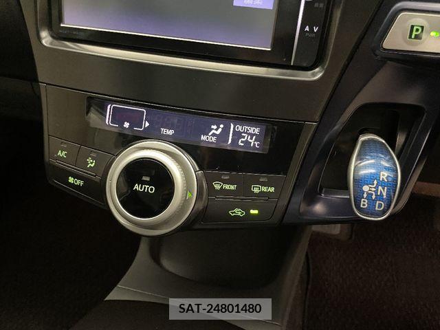 Toyota PRIUS ALPHA 2012-06 377257-21