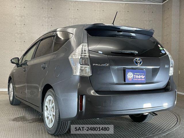 Toyota PRIUS ALPHA 2012-06 377257-2