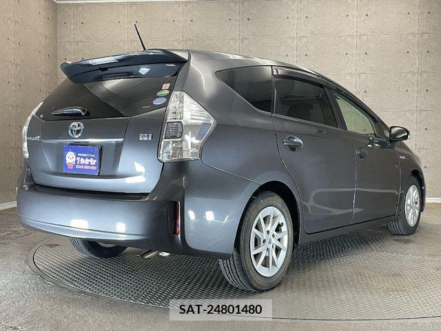 Toyota PRIUS ALPHA 2012-06 377257-3