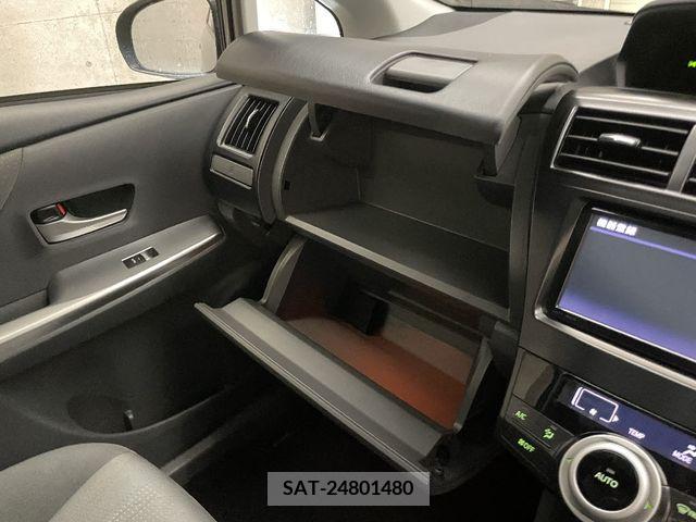 Toyota PRIUS ALPHA 2012-06 377257-23