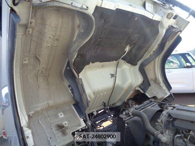 Mitsubishi CANTER 2018-08 302650-28