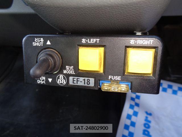 Mitsubishi CANTER 2018-08 302650-13