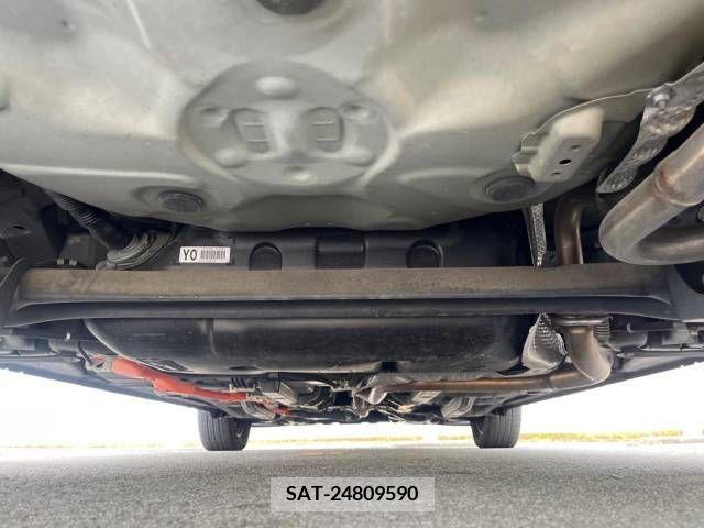 Toyota AQUA 2015-07 389347-19