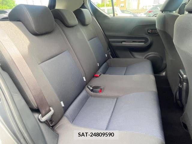 Toyota AQUA 2015-07 389347-9