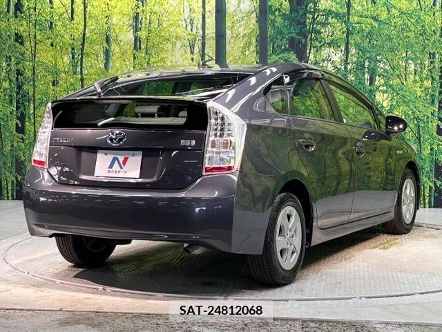 Toyota PRIUS 2011-10 351209-17