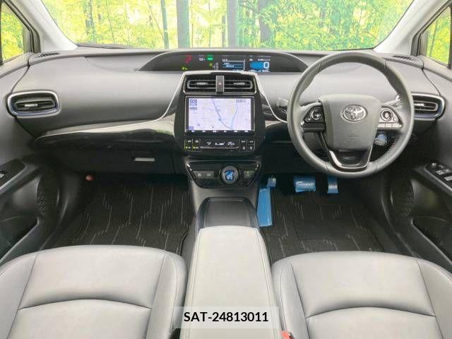 Toyota PRIUS 2021-11 366347-1