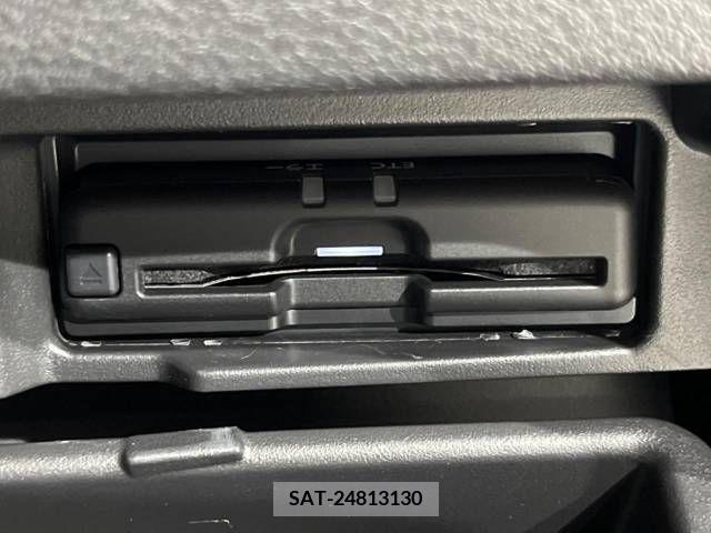 Nissan SERENA 2022-02 284084-7