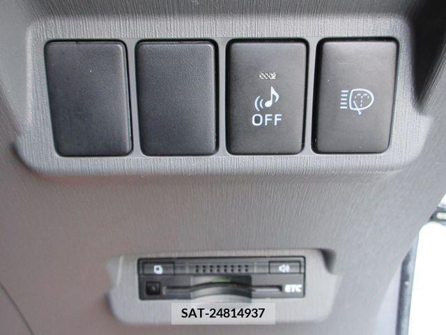 Toyota PRIUS ALPHA 2014-02 393485-20